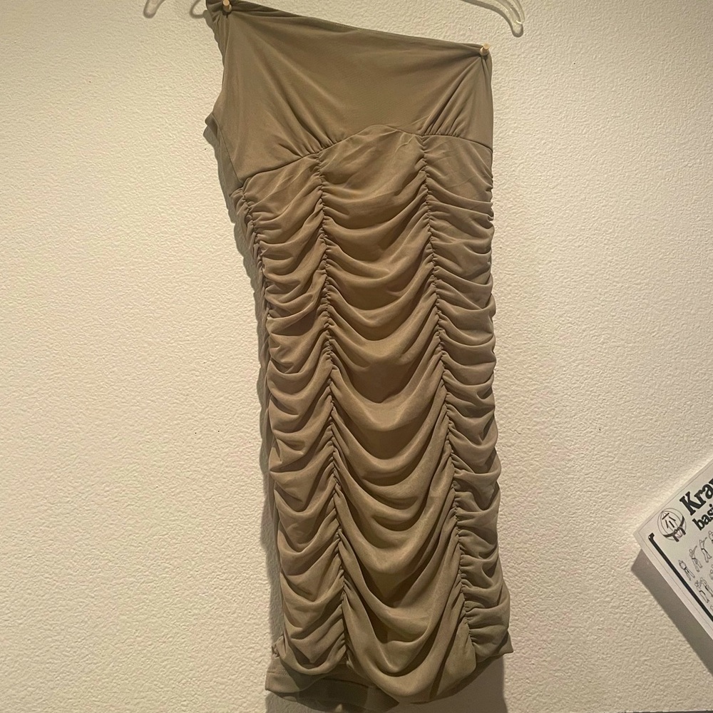 Ruffle lace one shoulder green dress